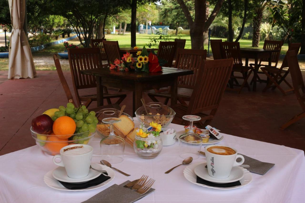Villa Valentina Park Posada  Ngoại thất bức ảnh